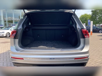 Used Volkswagen Tiguan 2018 for sale - 75650850: Photo