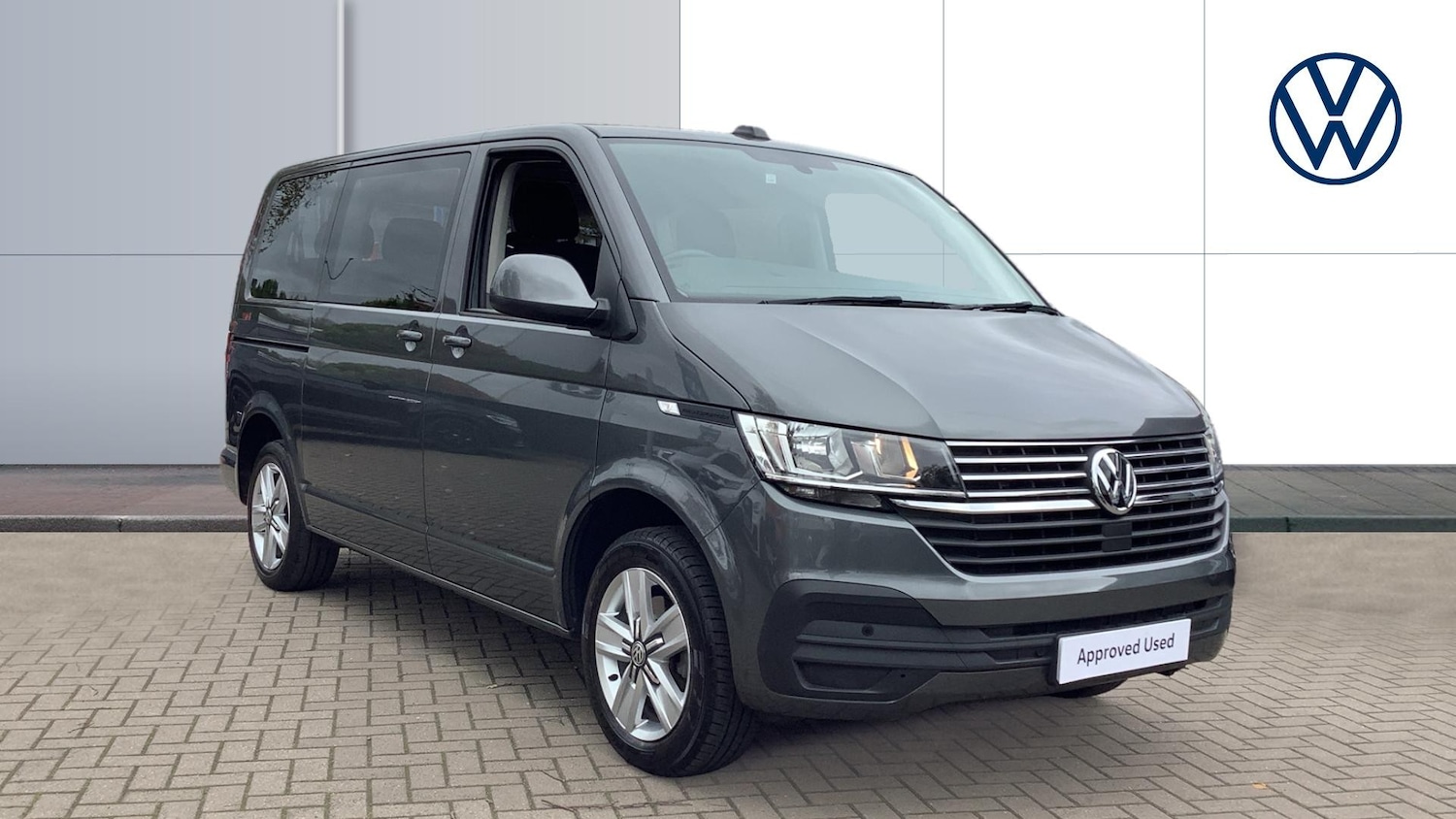 Used Volkswagen Transporter Shuttle 2020 for sale - 76230775: Photo 1