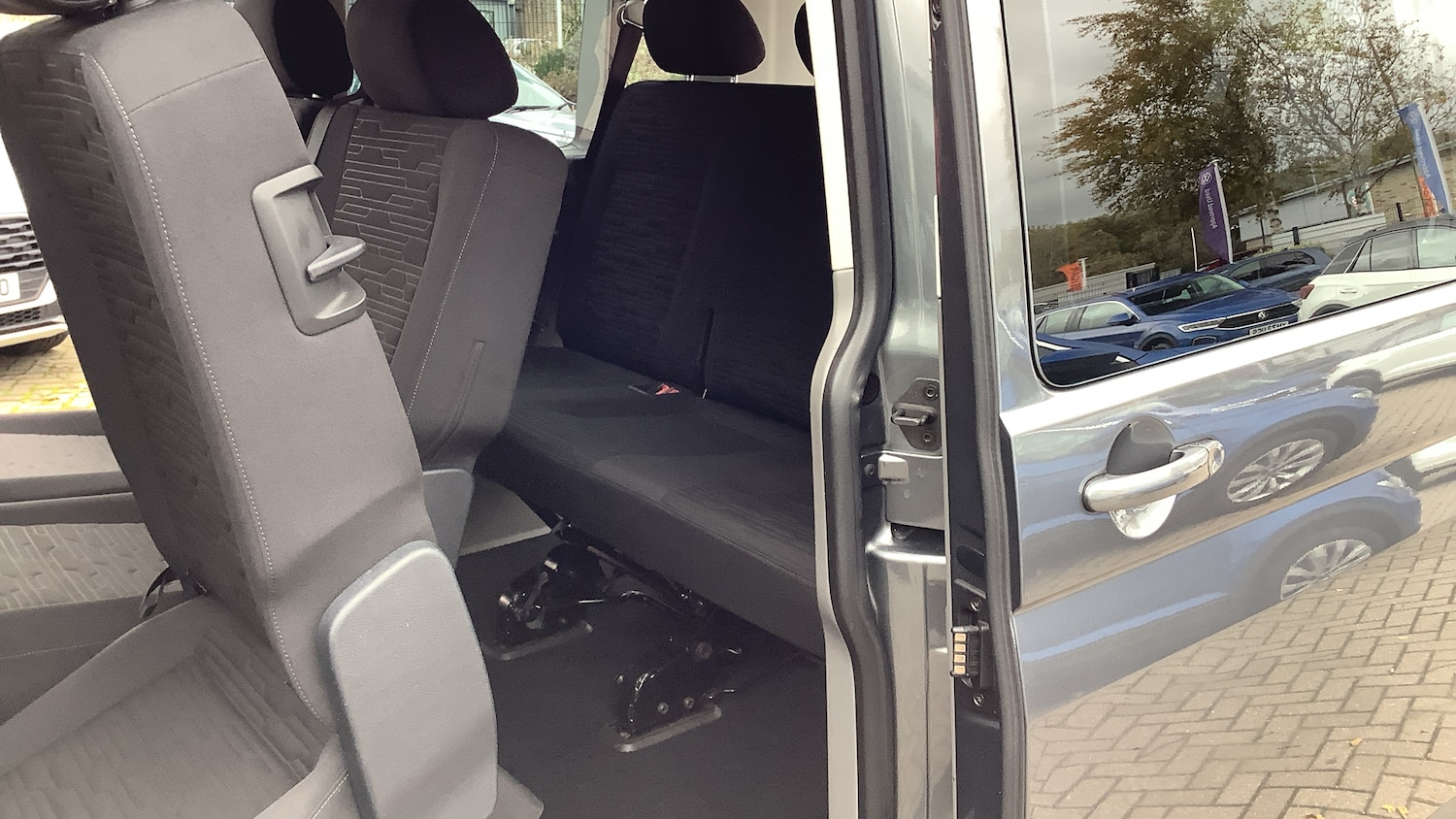 Used Volkswagen Transporter Shuttle 2020 for sale - 76230775: Photo 21