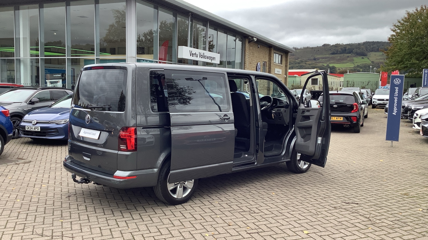 Used Volkswagen Transporter Shuttle 2020 for sale - 76230775: Photo 32