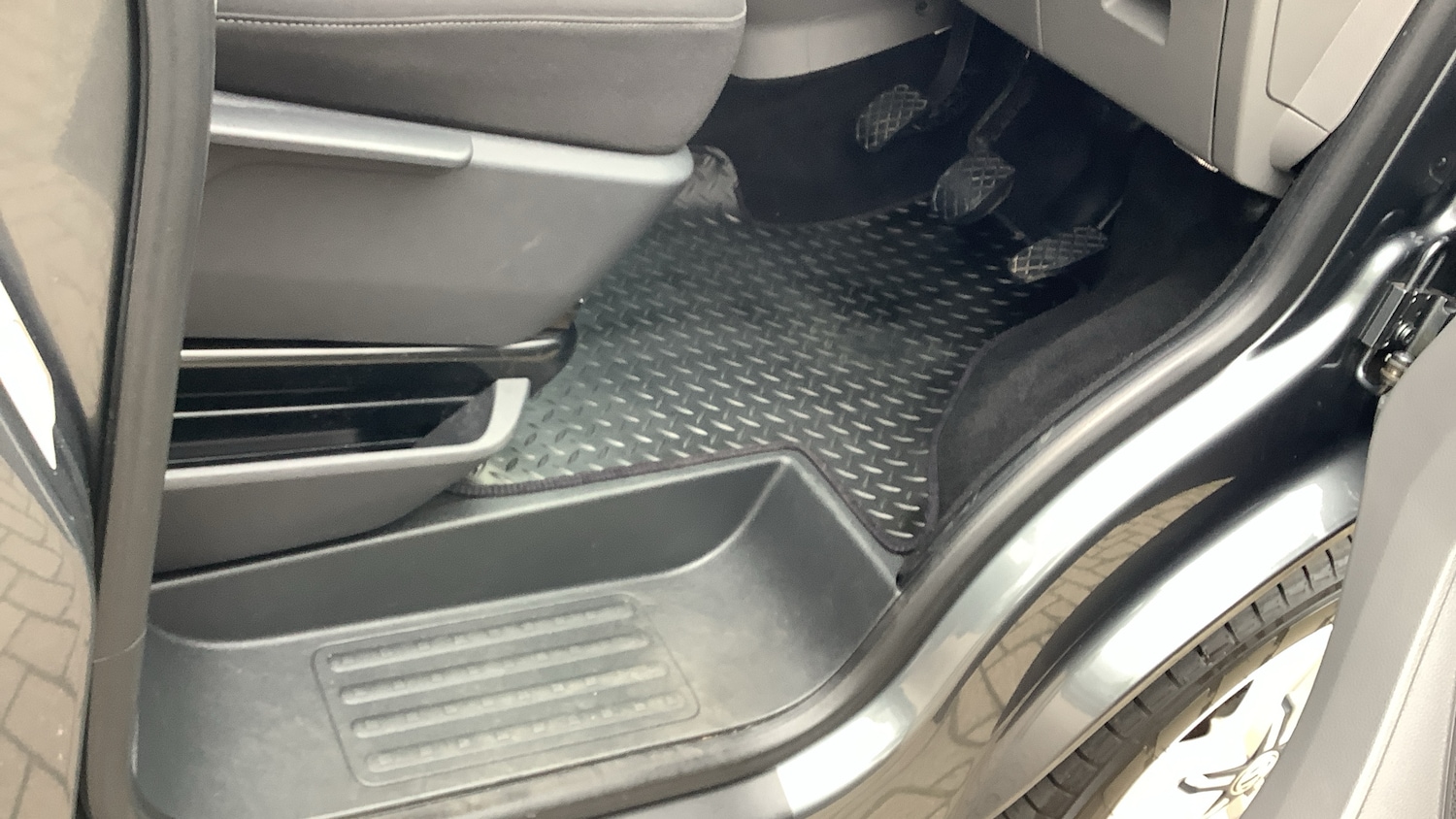 Used Volkswagen Transporter Shuttle 2020 for sale - 76230775: Photo 34