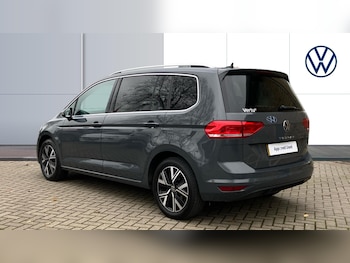 Used Volkswagen Touran 2022 for sale - 76449224: Photo