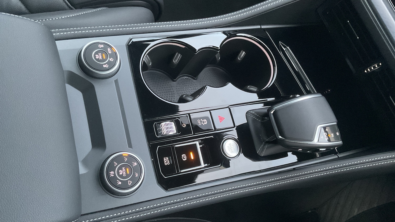 Used Volkswagen Touareg 2025 for sale - 77245099: Photo 14