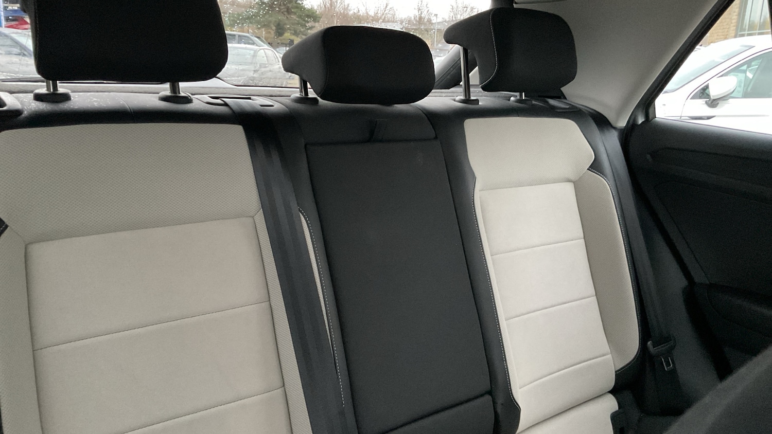 Used Volkswagen T-Roc 2022 for sale - 77033334: Photo 16