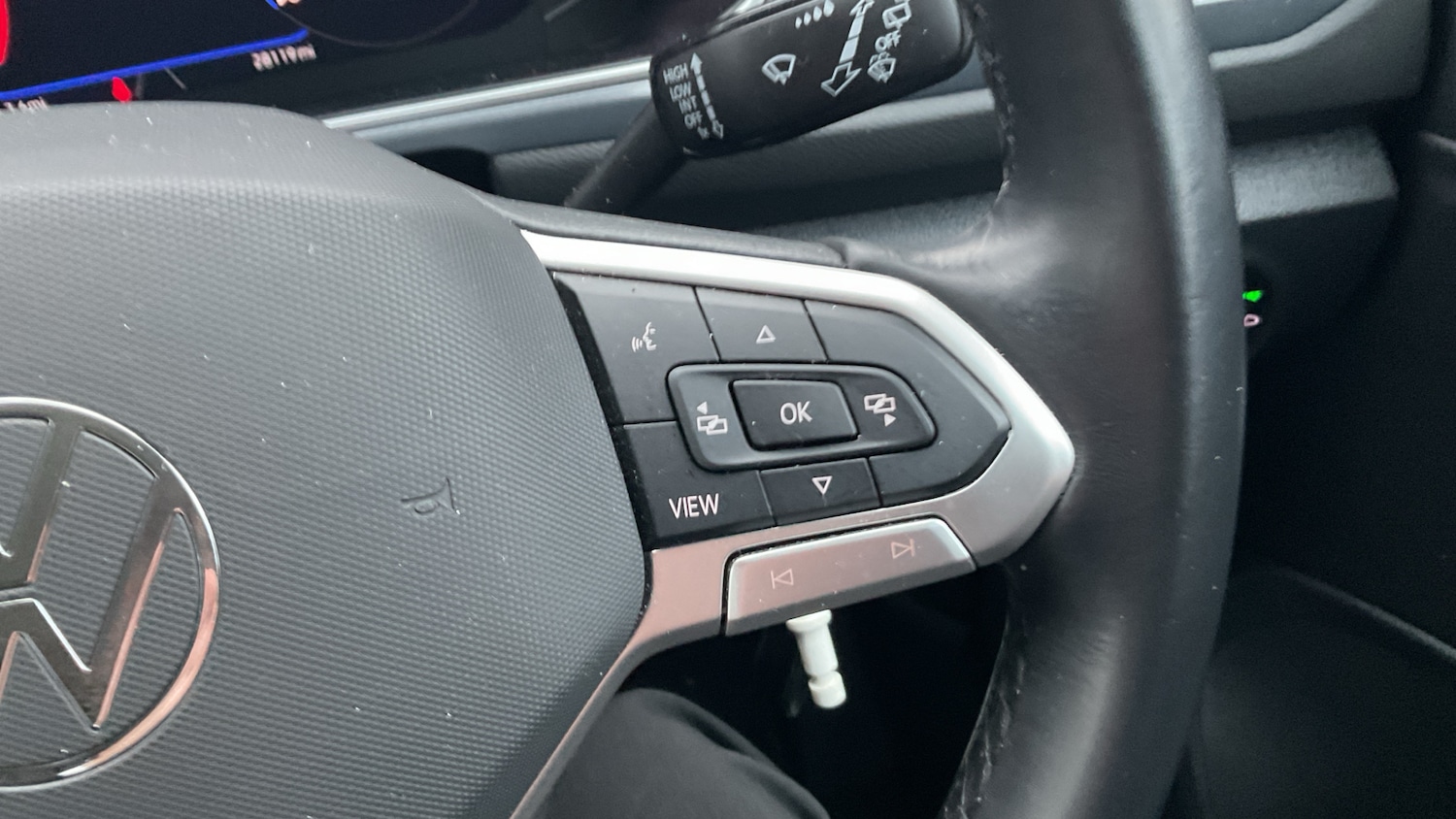 Used Volkswagen T-Roc 2022 for sale - 77033334: Photo 18