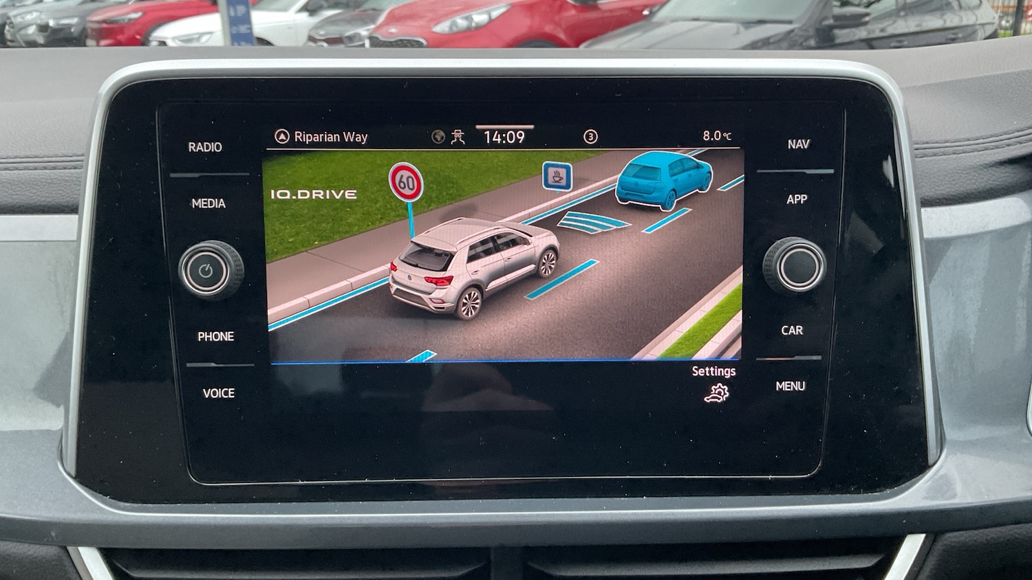 Used Volkswagen T-Roc 2022 for sale - 77033334: Photo 23