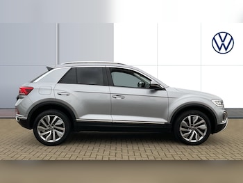 Used Volkswagen T-Roc 2022 for sale - 77033334: Photo