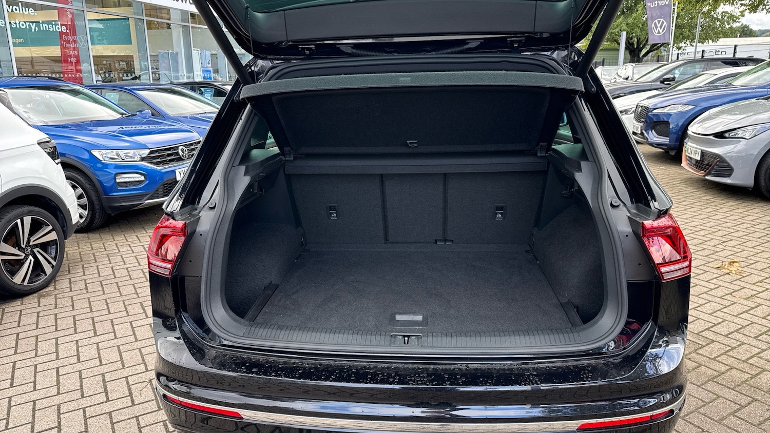 Used Volkswagen Tiguan 2020 for sale - 75972802: Photo 20