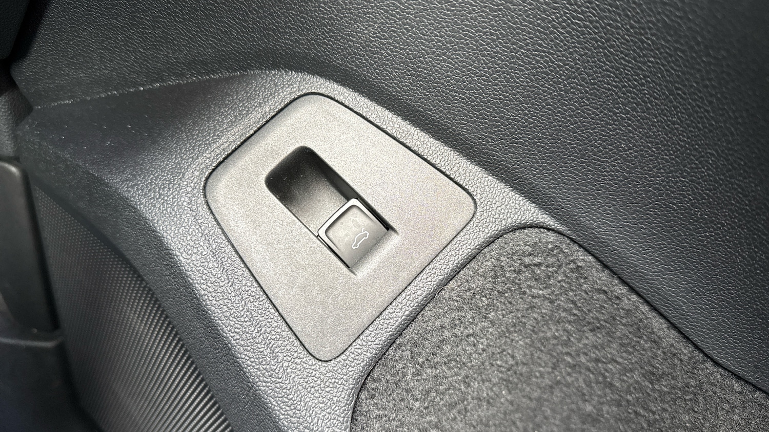 Used Volkswagen Tiguan 2020 for sale - 75972802: Photo 23