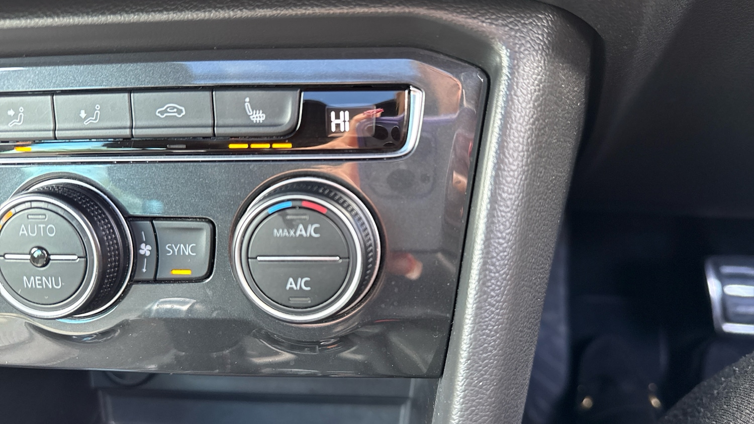 Used Volkswagen Tiguan 2020 for sale - 75972802: Photo 32