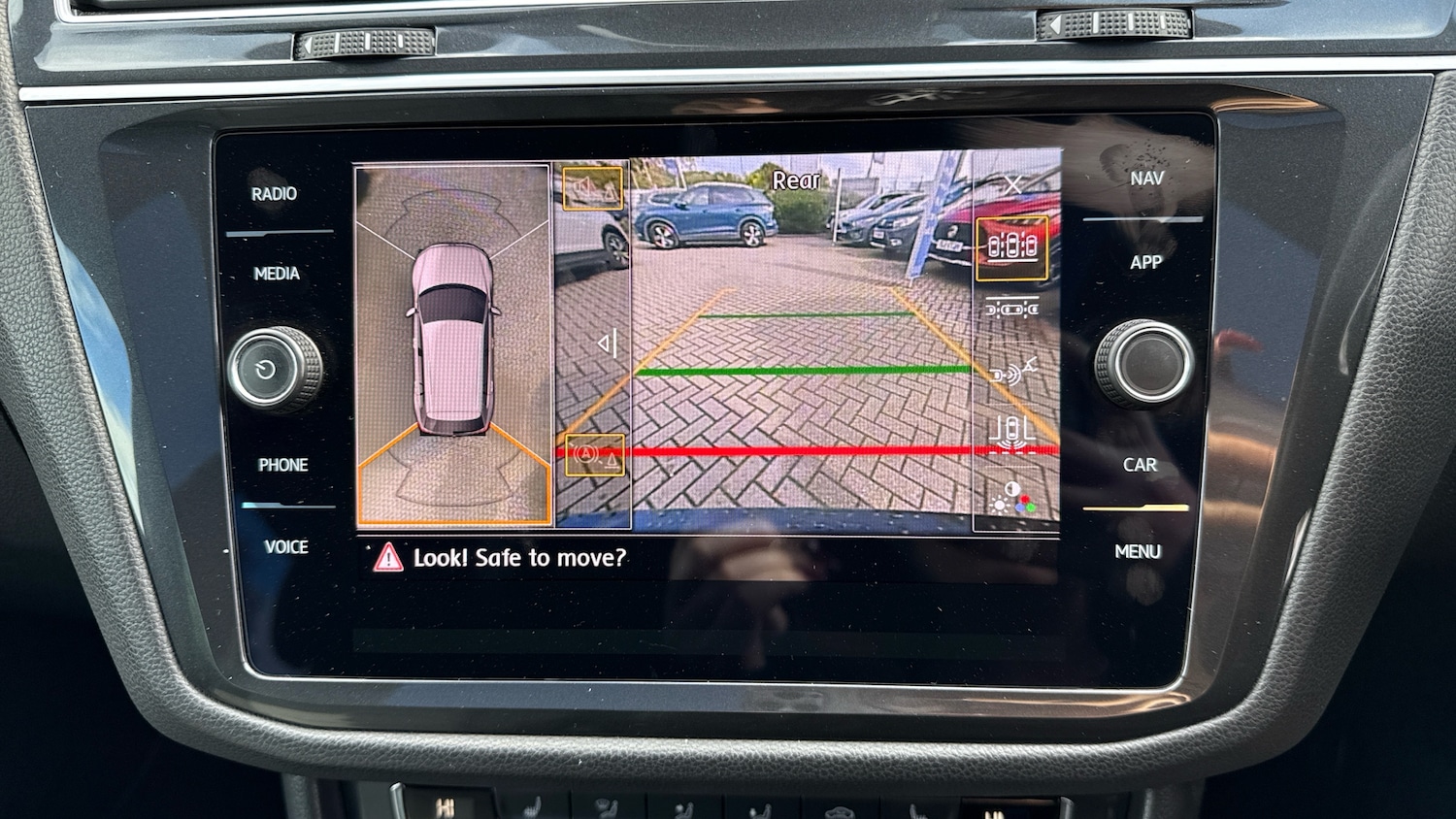 Used Volkswagen Tiguan 2020 for sale - 75972802: Photo 35