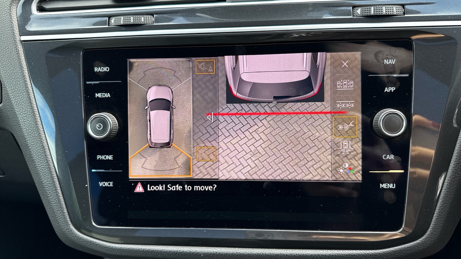 Used Volkswagen Tiguan 2020 for sale - 75972802: Photo 38