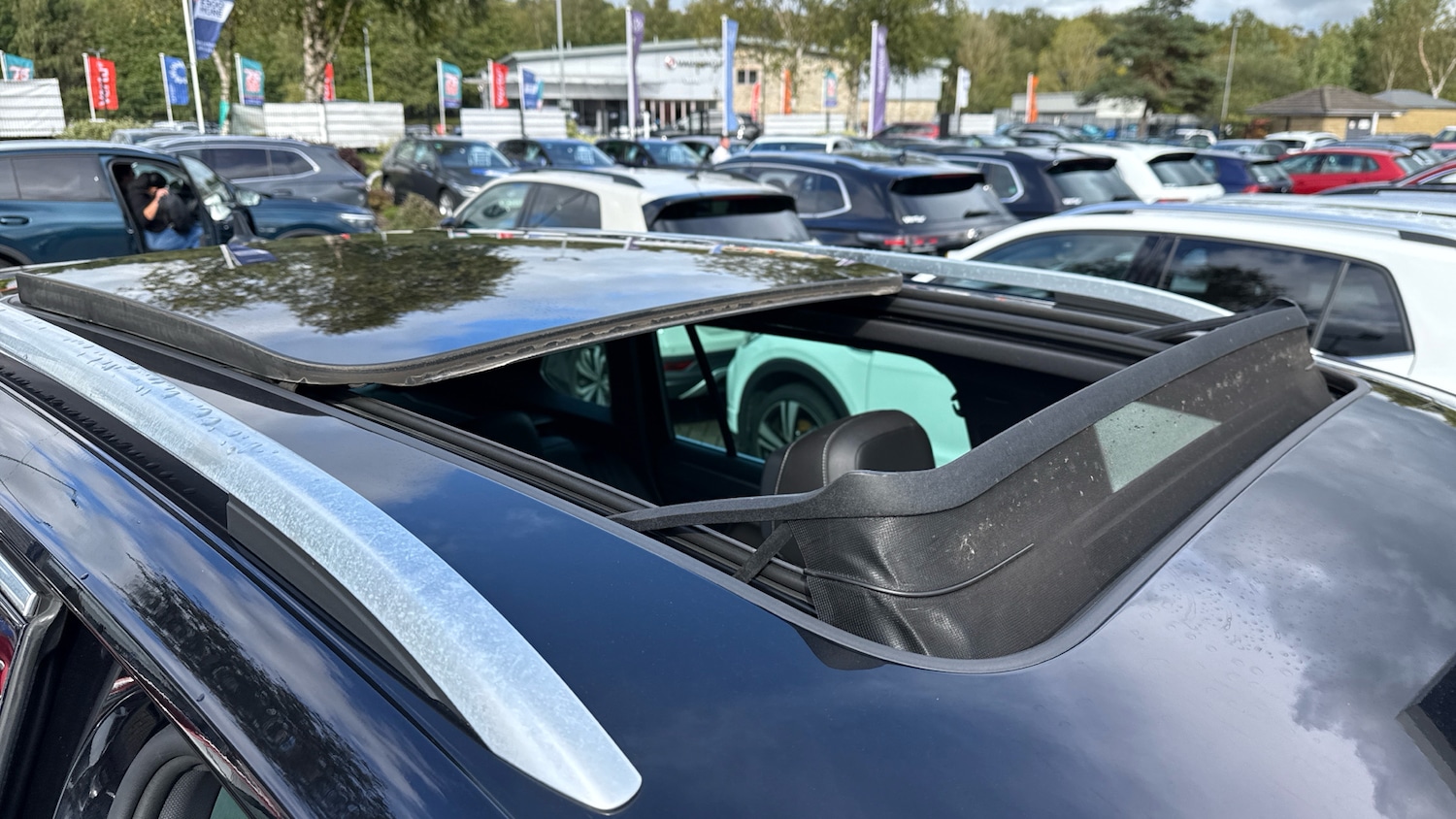 Used Volkswagen Tiguan 2020 for sale - 75972802: Photo 44