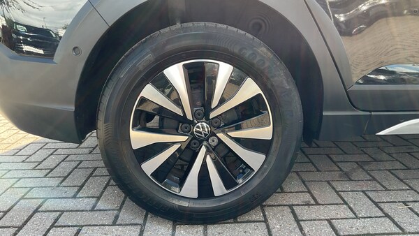 Used Volkswagen Taigo 2023 for sale - 75726656: Photo 32