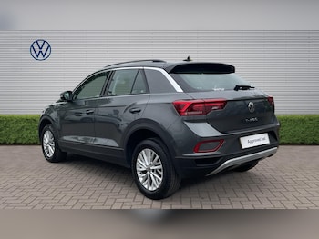 Used Volkswagen T-Roc 2023 for sale - 78558555: Photo
