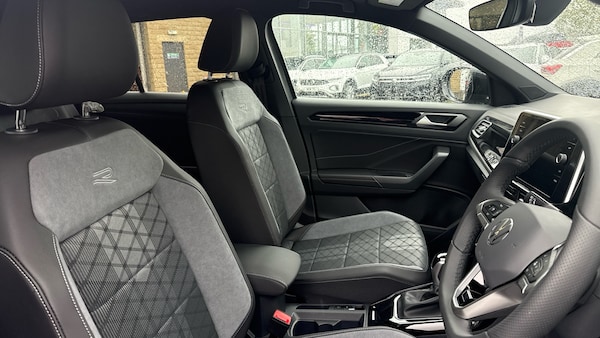 Used Volkswagen T-Roc 2025 for sale - 76063686: Photo 15