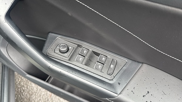 Used Volkswagen T-Roc 2025 for sale - 76063686: Photo 28