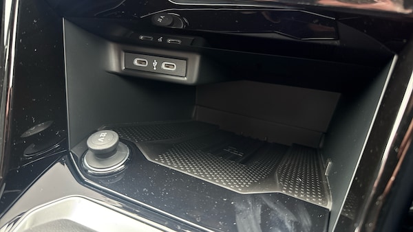 Used Volkswagen T-Roc 2025 for sale - 76063686: Photo 41