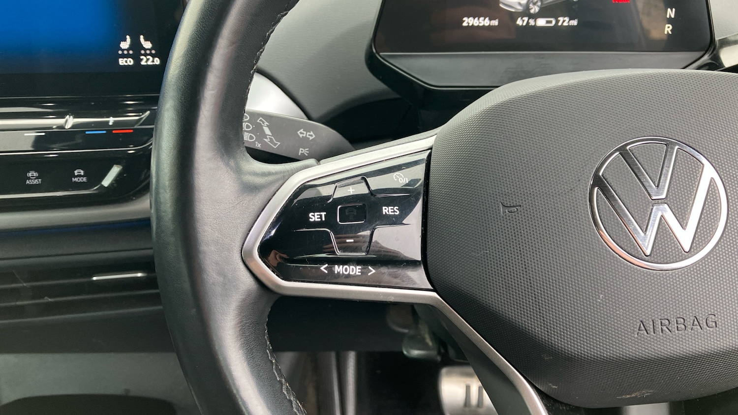 Used Volkswagen ID.4 2022 for sale - 76948177: Photo 17