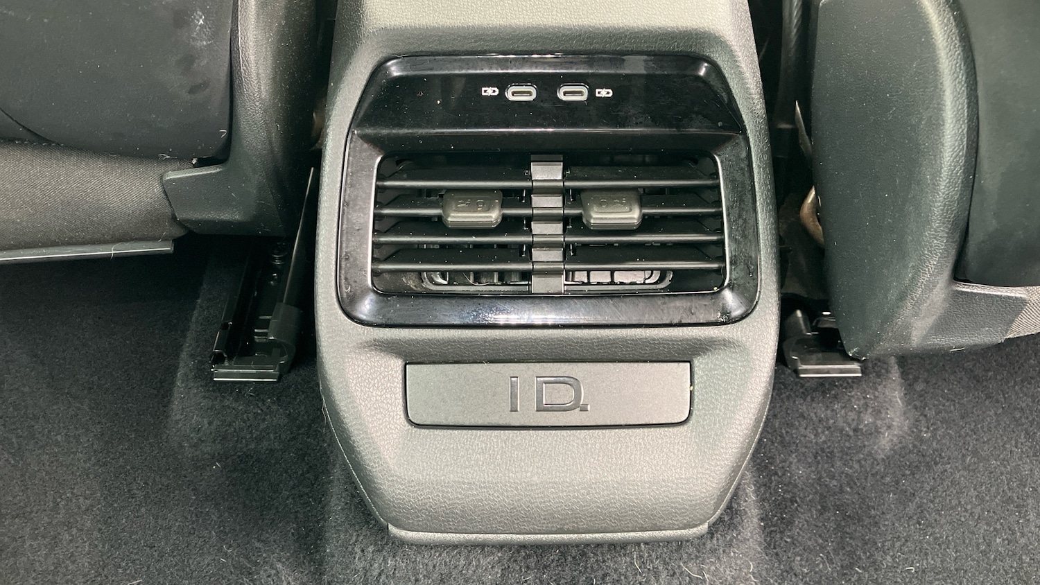 Used Volkswagen ID.4 2022 for sale - 76948177: Photo 40