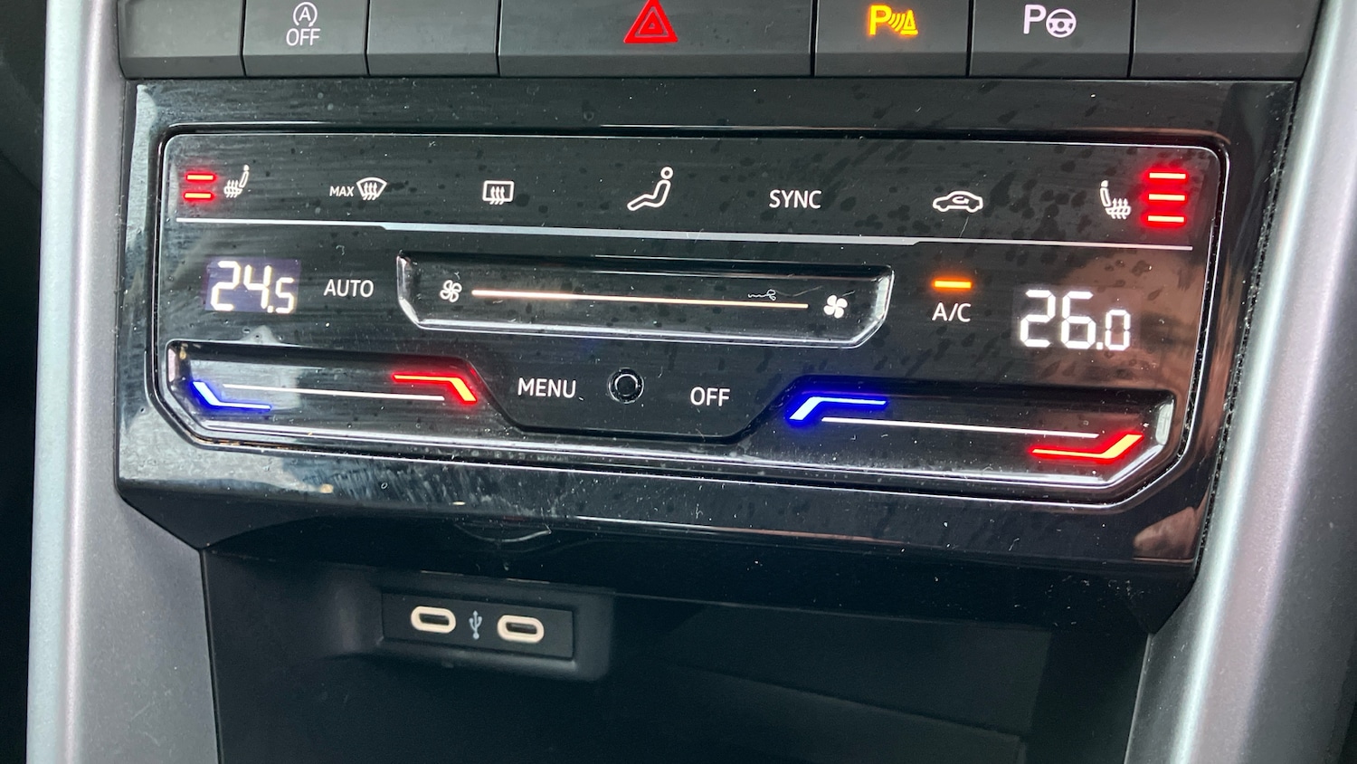 Used Volkswagen T-Roc 2023 for sale - 77687874: Photo 22