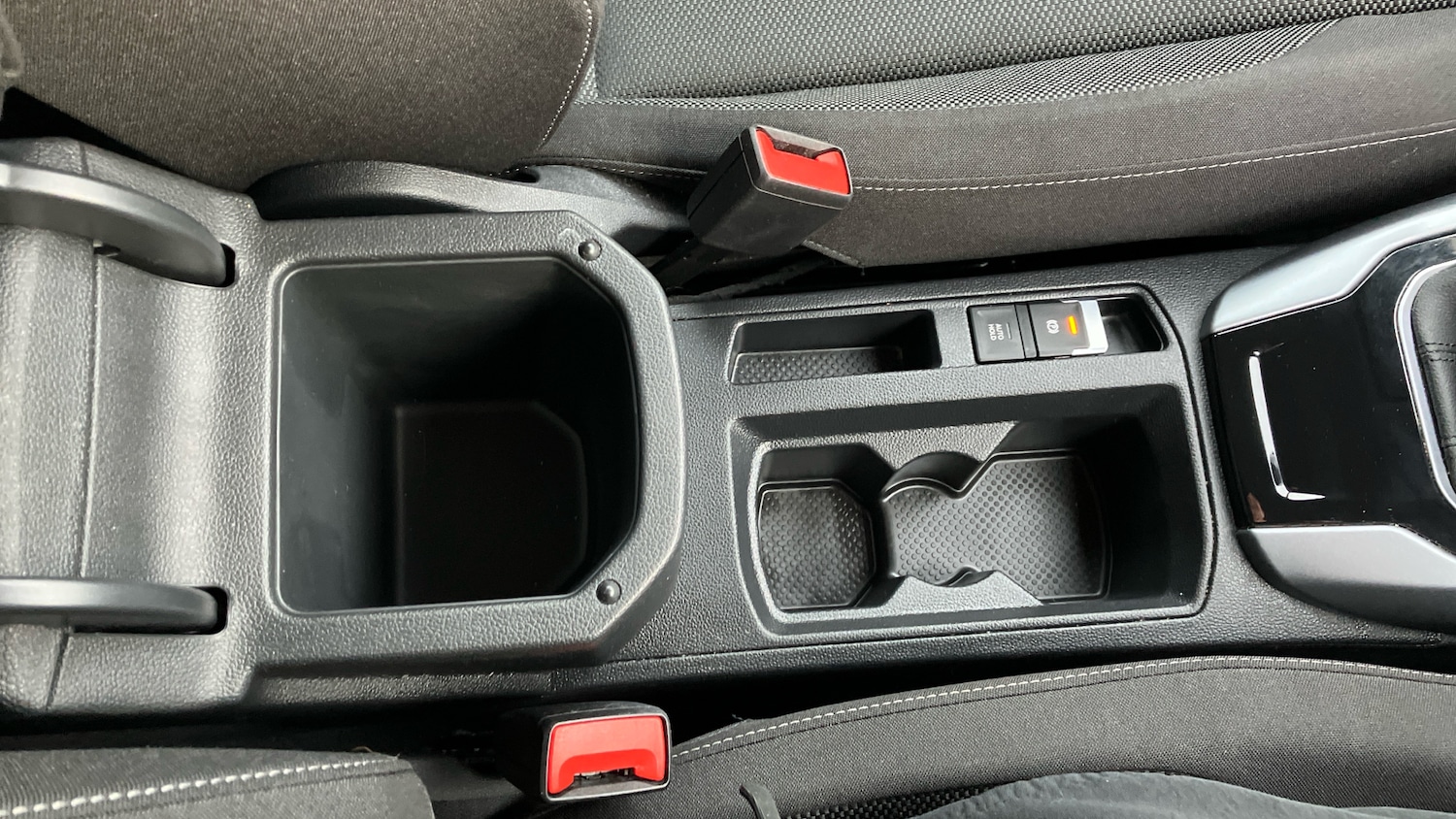 Used Volkswagen T-Roc 2023 for sale - 77687874: Photo 24