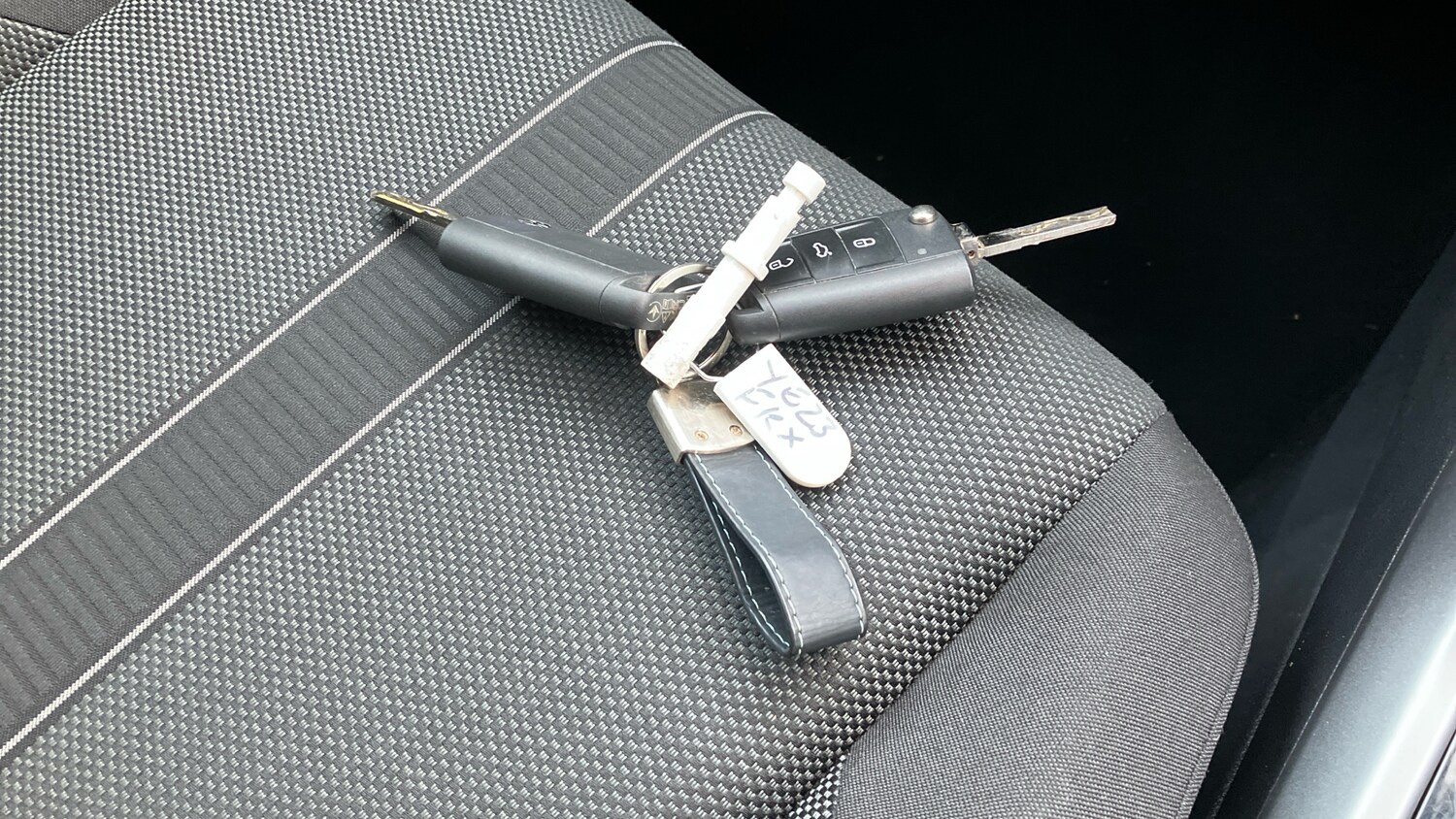 Used Volkswagen T-Roc 2023 for sale - 77687874: Photo 29