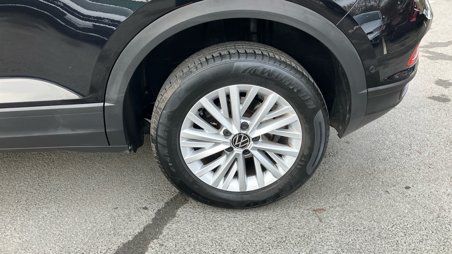 Used Volkswagen T-Roc 2023 for sale - 77687874: Photo 43