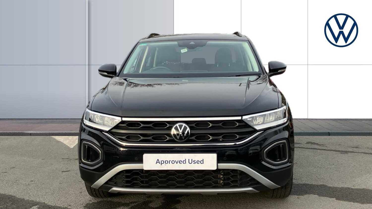 Used Volkswagen T-Roc 2023 for sale - 77687874: Photo 7