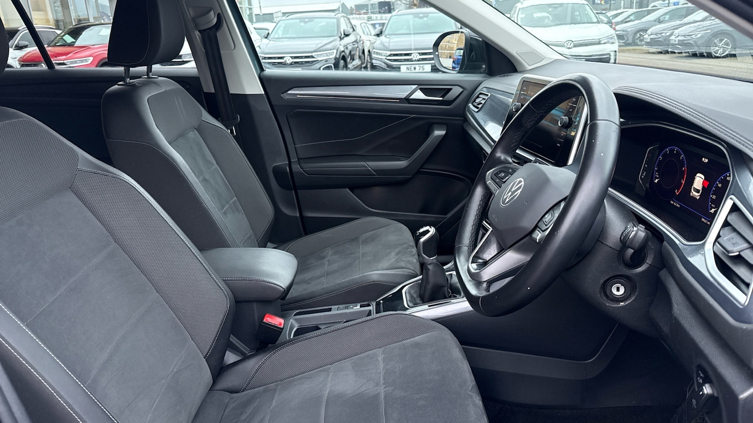 Used Volkswagen T-Roc 2022 for sale - 77431061: Photo 15