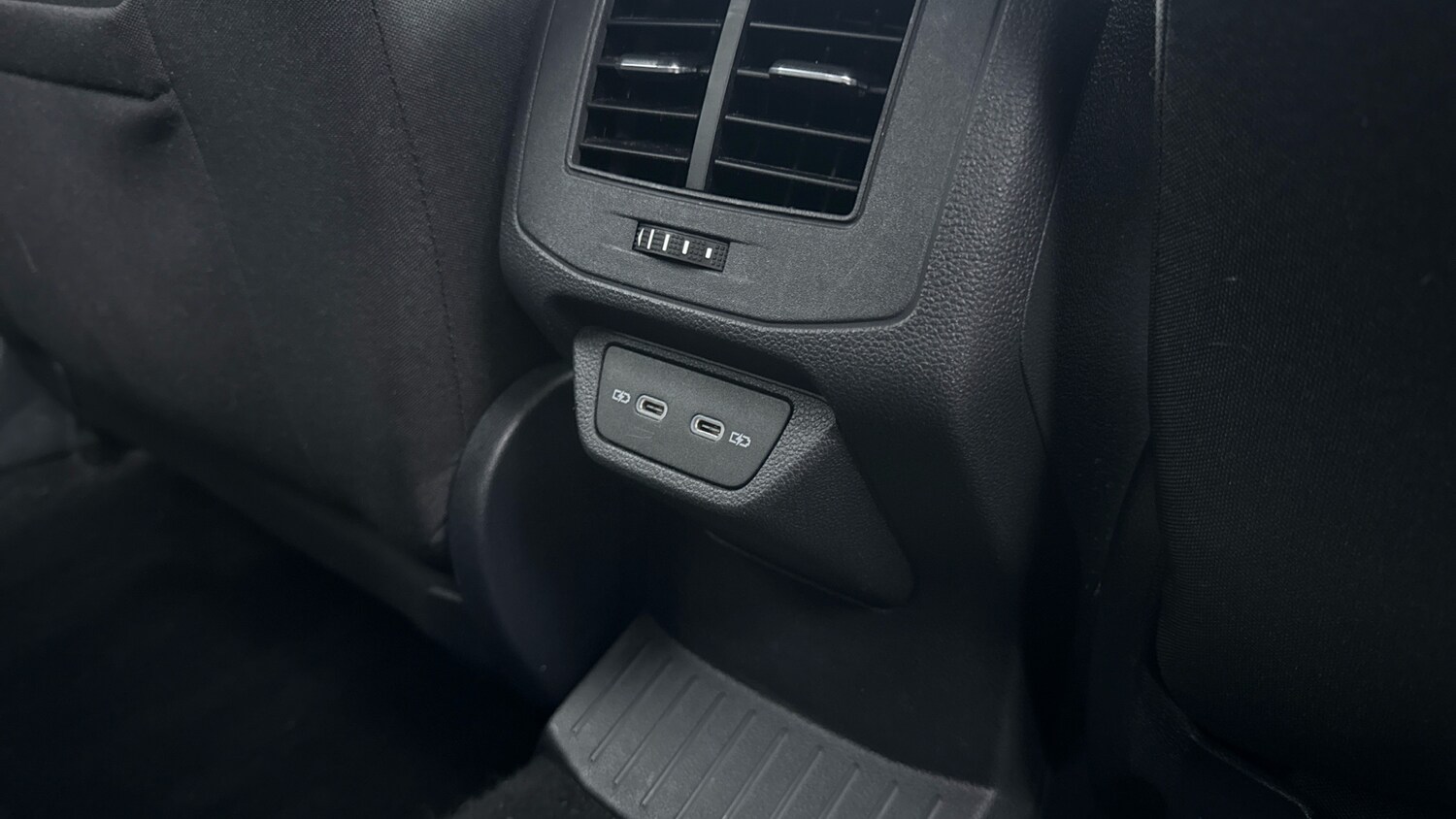 Used Volkswagen T-Roc 2022 for sale - 77431061: Photo 29