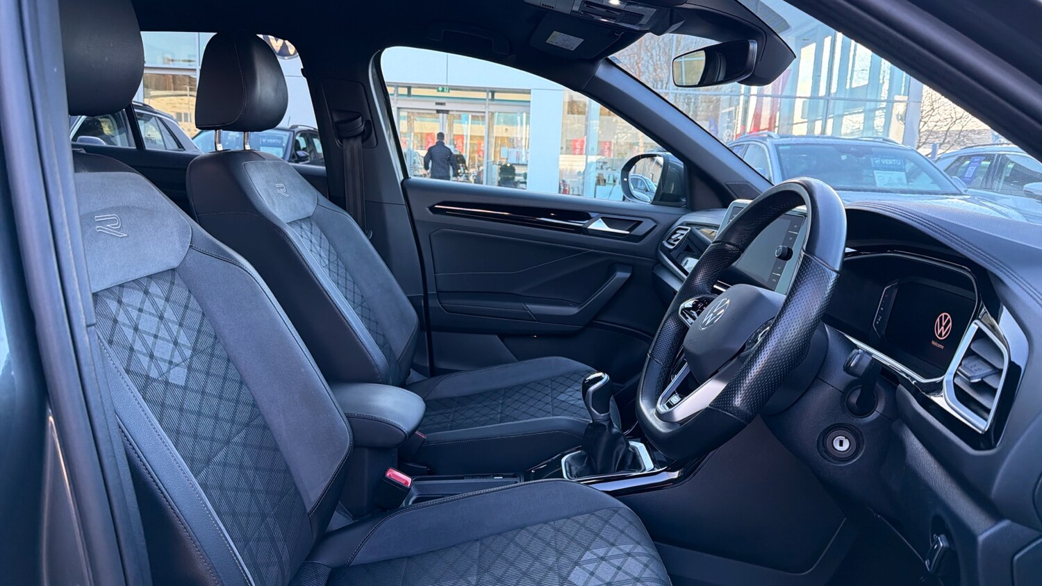 Used Volkswagen T-Roc 2022 for sale - 77516339: Photo 14