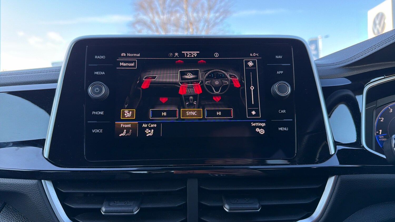 Used Volkswagen T-Roc 2022 for sale - 77516339: Photo 33