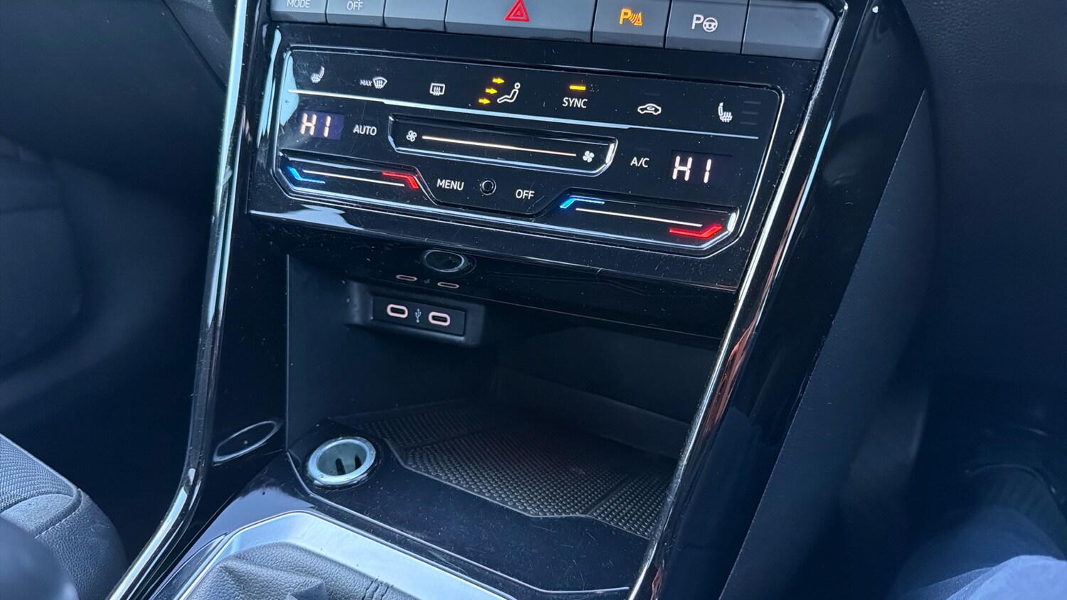 Used Volkswagen T-Roc 2022 for sale - 77516339: Photo 37