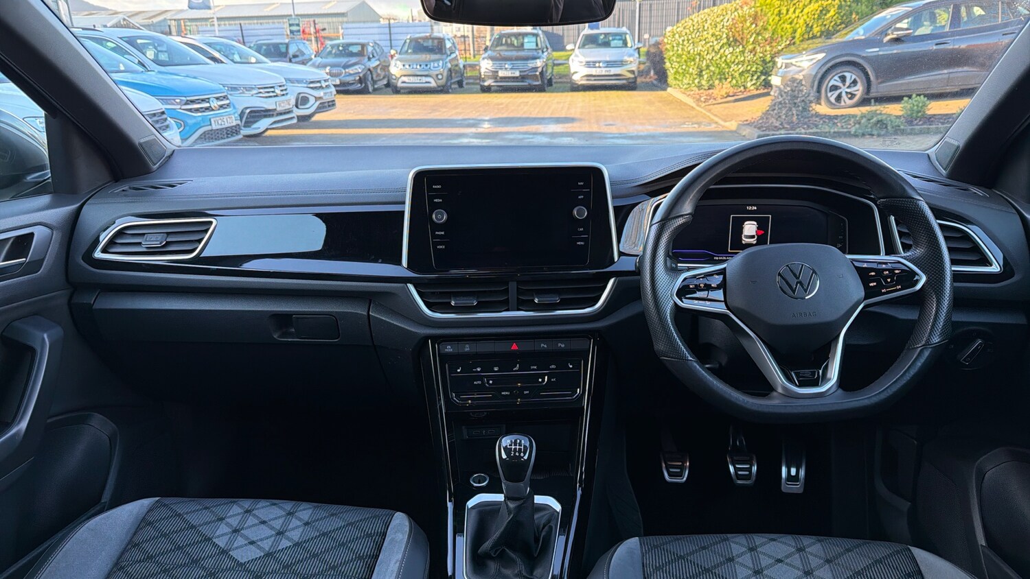 Used Volkswagen T-Roc 2022 for sale - 77516339: Photo 9