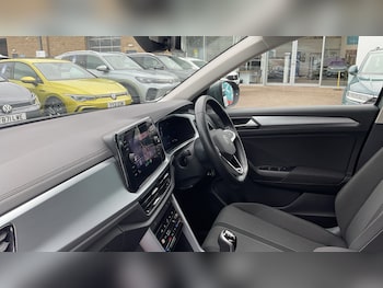 Used Volkswagen T-Roc 2022 for sale - 78270617: Photo