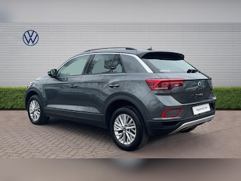 Used Volkswagen T-Roc 2022 for sale - 78270617: Photo