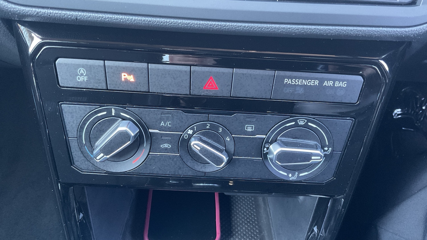 Used Volkswagen T-Cross 2023 for sale - 78152903: Photo 26