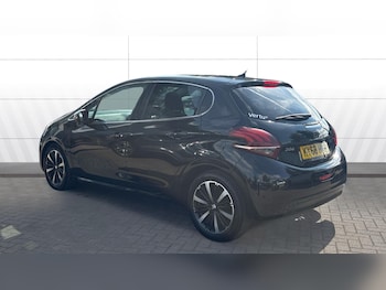 Used Peugeot 208 2018 for sale - 79421275: Photo
