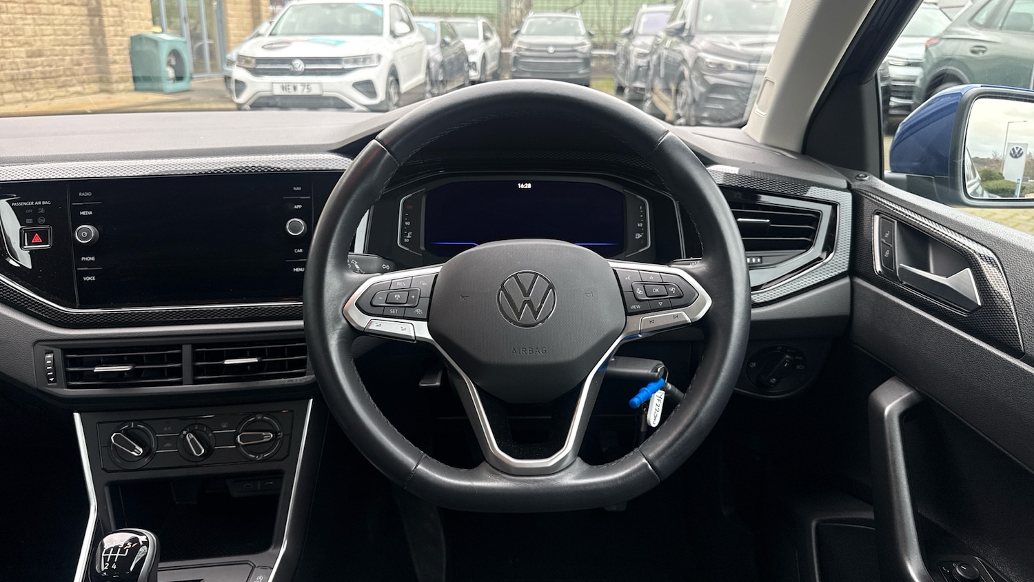 Used Volkswagen Polo 2022 for sale - 77918477: Photo 10