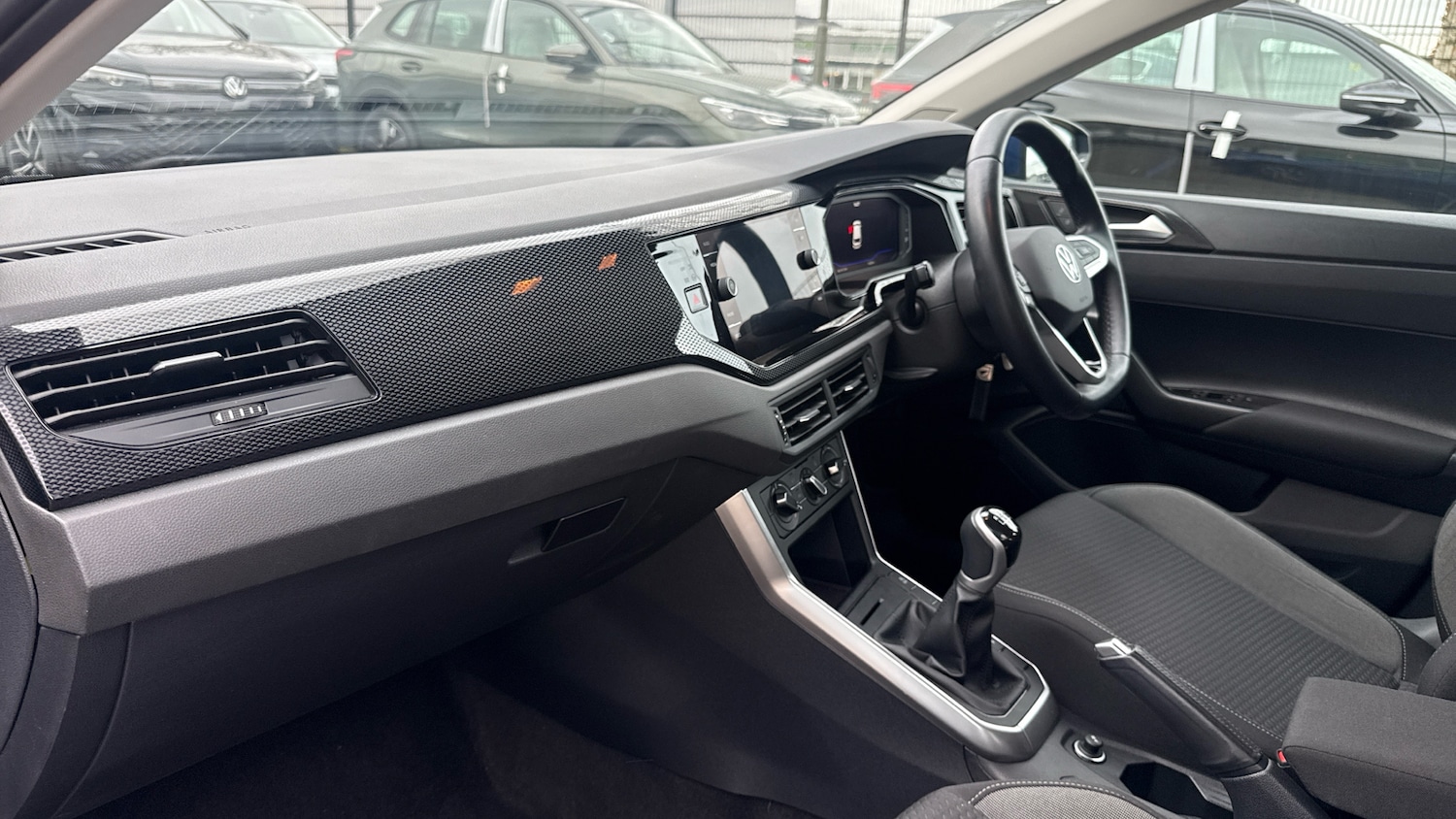 Used Volkswagen Polo 2022 for sale - 77918477: Photo 2