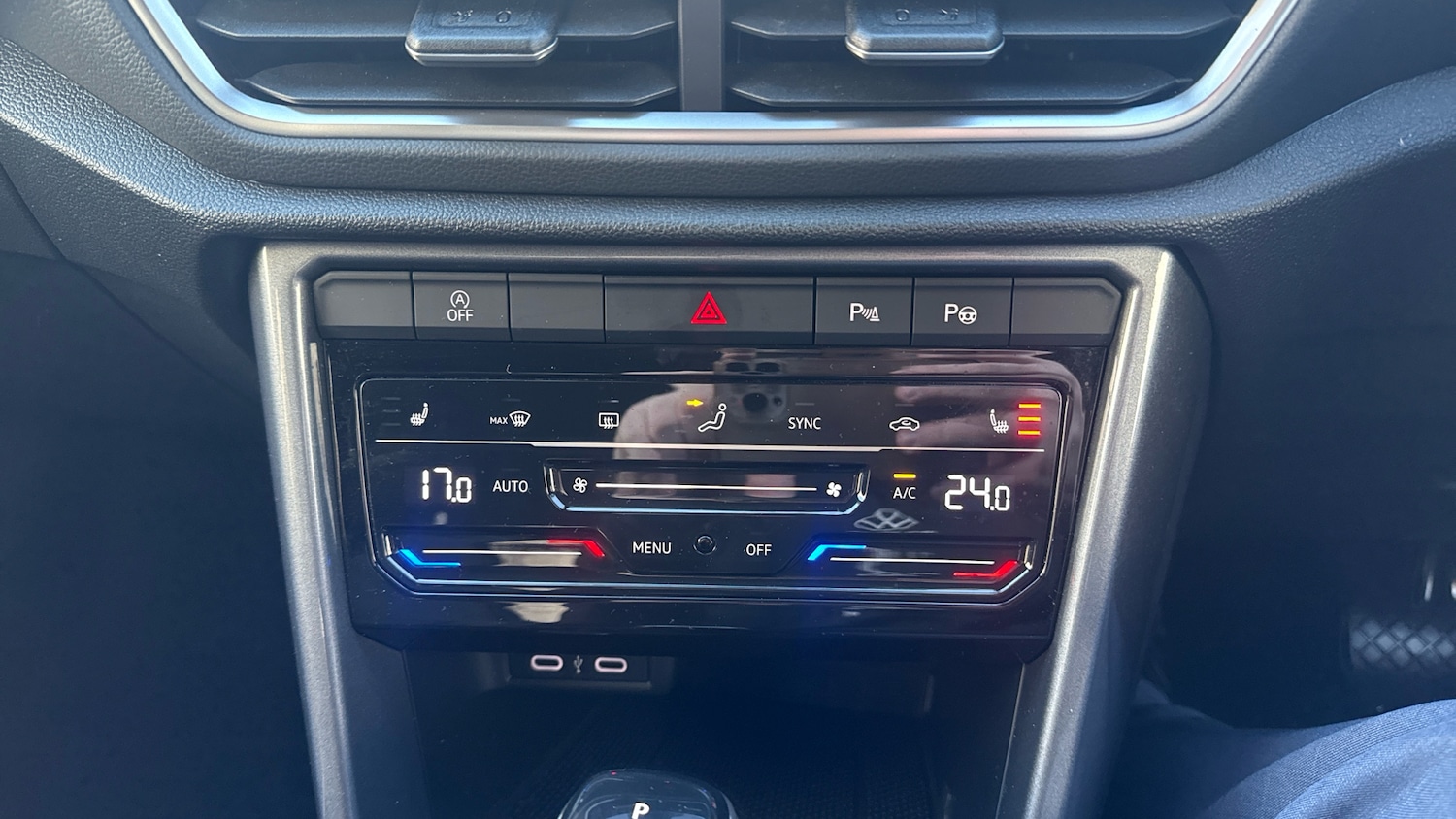 Used Volkswagen T-Roc 2023 for sale - 77245405: Photo 13