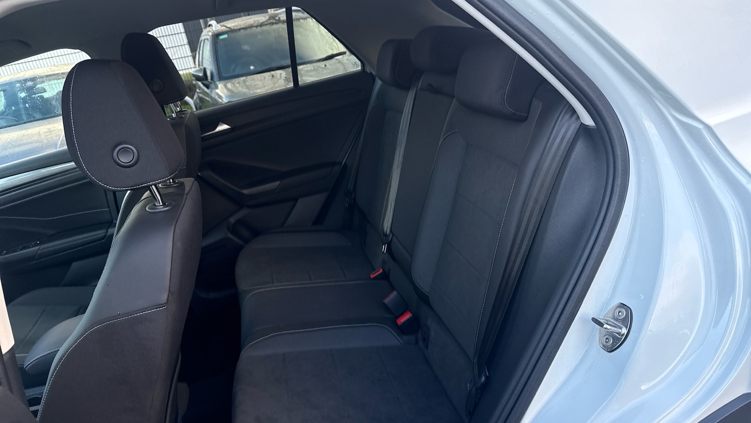 Used Volkswagen T-Roc 2023 for sale - 77245405: Photo 16