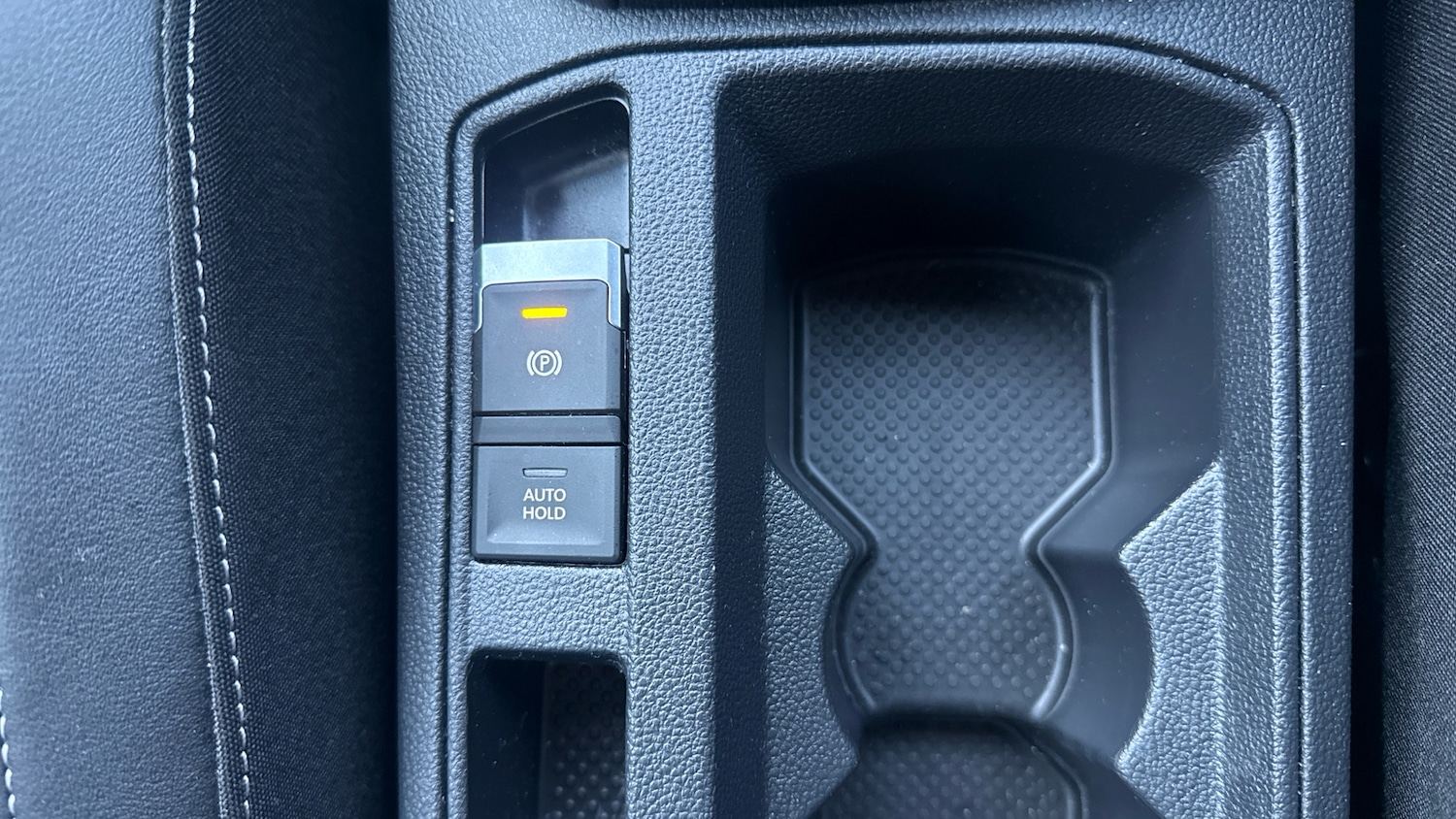 Used Volkswagen T-Roc 2023 for sale - 77245405: Photo 28