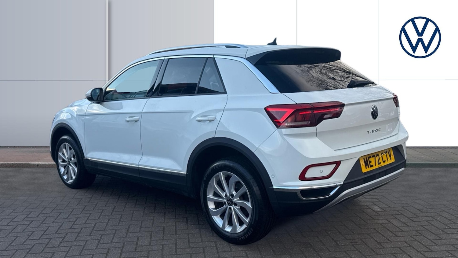 Used Volkswagen T-Roc 2023 for sale - 77245405: Photo 3