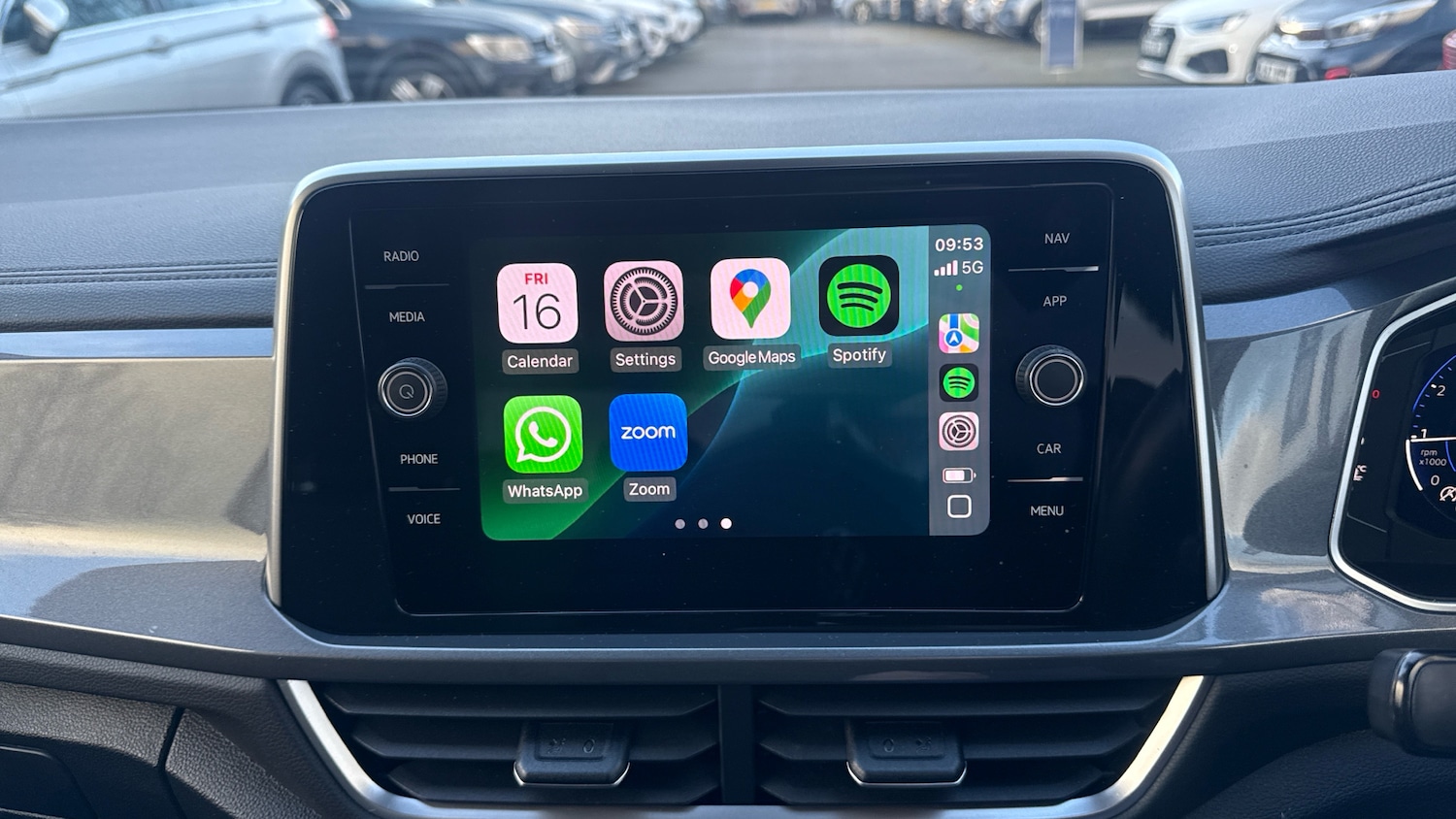 Used Volkswagen T-Roc 2023 for sale - 77245405: Photo 37