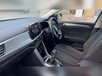 Used Volkswagen T-Roc 2022 for sale - 78389121: Photo