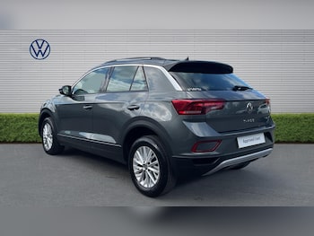 Used Volkswagen T-Roc 2022 for sale - 78389121: Photo