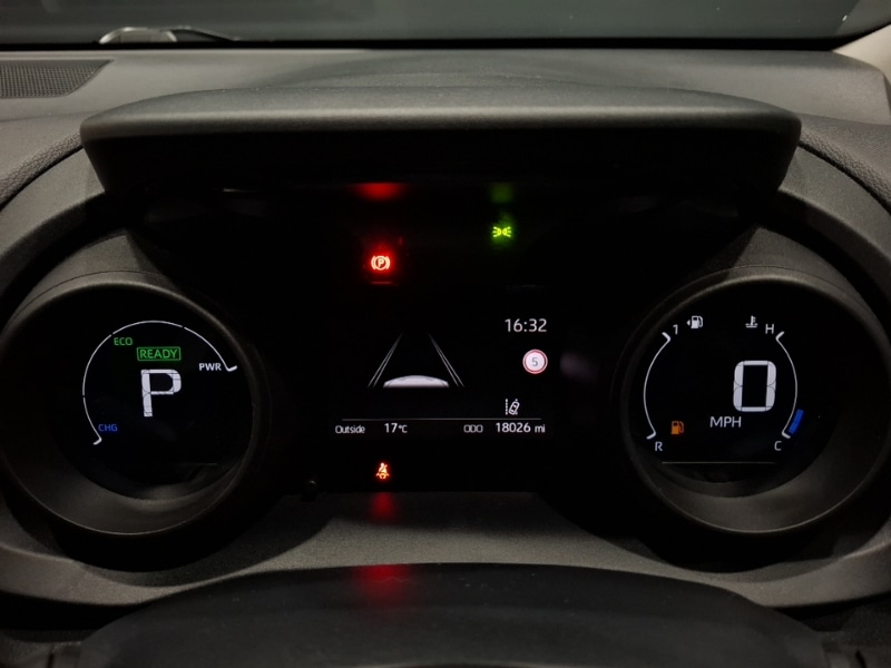 Used Toyota Yaris 2022 for sale - 77924382: Photo 10