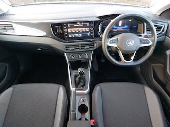 Used Volkswagen Polo 2024 for sale - 77358241: Photo